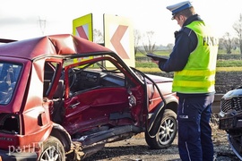 Zderzenie volkswagena z kią na drodze krajowej nr 22