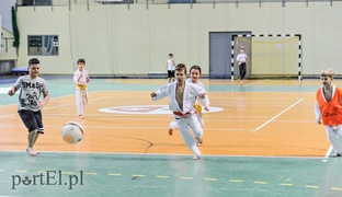 Hala, stół do ping-ponga lub mata, czyli ferie pełne aktywności