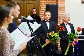 To kameralna, rodzinna i muzyczna studniówka