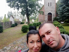 Cenie go za to ze mnie wspiera jest kiedy go potrzebuje nigdy mnie nie zawiódł i nawet w grudniu 2019,  gdy na świat przyszedł nasz synuś spełnił się w roli ojca po prostu kocham go ponad wszystko.
Agnieszka