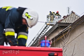 Pożar poddasza ponad 100-letniej kamienicy