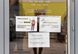 Nowe obostrzenia. \"W Elblągu spokojnie, tylko ludzie jakby smutniejsi\"