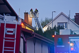 Pożar dachu domu jednorodzinnego przy ul. Warmińskiej zdjęcie nr 223314