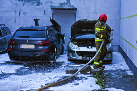 Pożar trzech samochodów na ul. Piławskiej