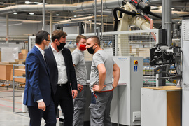 Premier  w fabryce mebli