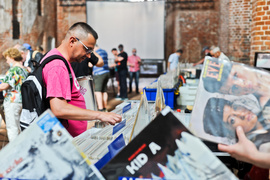 Galeria wypełniona muzyką Galeria wypełniona muzyką