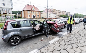 Kraksa sześciu aut przy targowisku