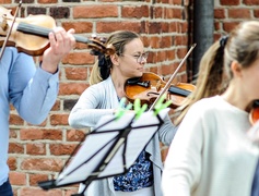 Orkiestra wyszła do ludzi