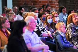 Hipnotyzująca Grażyna Łobaszewska Hipnotyzująca Grażyna Łobaszewska