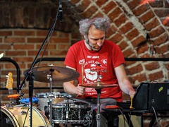 Jazzbląg ponadwirusowy