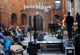 Jazzbląg ponadwirusowy
