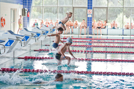 Jak wyciągnąć dzieci na basen