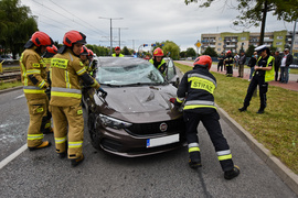 Zmieniał pas i dachował na Ogólnej