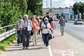 Na prawo most, na lewo most, a dołem Elbląg płynie