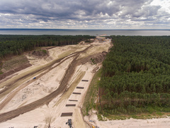 Wyspa już powstaje na Zalewie Wiślanym
