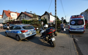 39-latek nie zapanował nad trójkołowcem i uderzył w auto