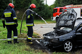 Pożar opla na ul. Łęczyckiej