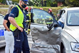 Zderzenie nissana z audi pod szkołą muzyczną