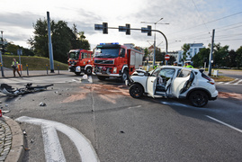 Zderzenie nissana z audi pod szkołą muzyczną