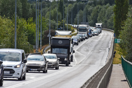 Kolizja czterech aut na moście Unii Europejskiej