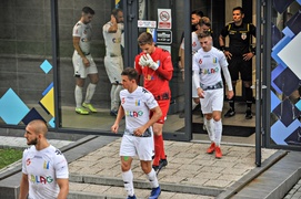 Miłe złego początki