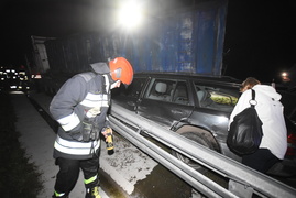 Zderzenie ciężarówki z mercedesem na trasie S7