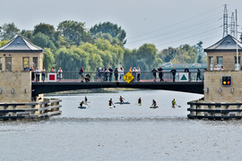Kajakarskie święto na rzece