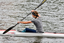 Kajakarskie święto na rzece