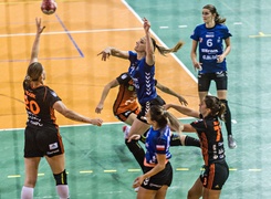 Rzuty karne w Elblągu i wygrana Zagłębia