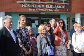 Samochód w darze dla elbląskiego hospicjum