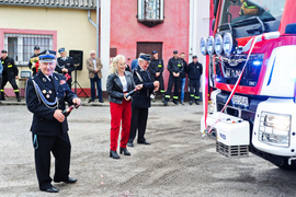 Nowy wóz dla strażaków z Krzewska