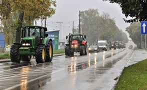 Rolniczy protest w Elblągu. \"Nie\" dla \"piątki Kaczyńskiego\"