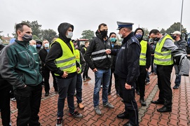 Rolniczy protest w Elblągu. \"Nie\" dla \"piątki Kaczyńskiego\"