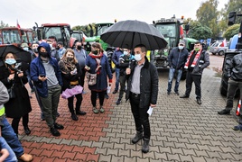 Rolniczy protest w Elblągu. \"Nie\" dla \"piątki Kaczyńskiego\"