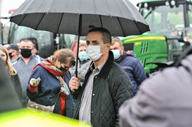 Rolniczy protest w Elblągu. \"Nie\" dla \"piątki Kaczyńskiego\"