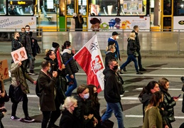 Elblążanie znów wyszli na ulice.\"Solidarność naszą bronią\"