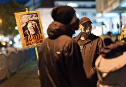 Elblążanie znów wyszli na ulice.\"Solidarność naszą bronią\"