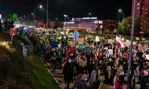Elblążanie znów wyszli na ulice.\"Solidarność naszą bronią\"
