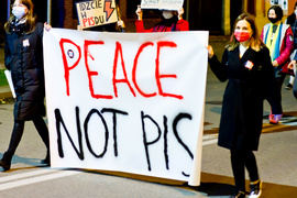 Grupa mężczyzn próbowała zakłócić protesty elblążan