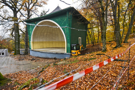 Rozpoczął się remont muszli w Bażantarni