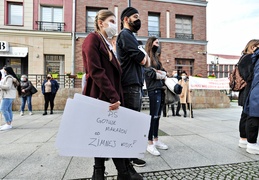 Gastronomia z czarną polewką dla rządu