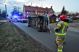 Zderzenie dostawczego fiata z osobowym fordem, kierowca fiata stracił prawo jazdy