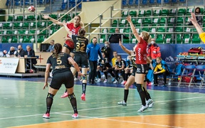 Start nadal w dołku
