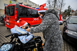Strażacki Mikołaj spełnia marzenia Strażacki Mikołaj spełnia marzenia