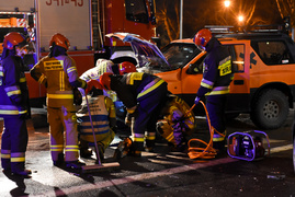 Kolizja audi z oplem na skrzyżowaniu ul. Wigilijnej z Rycerską