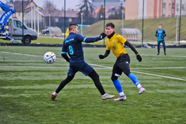 W deszczu bez bramek