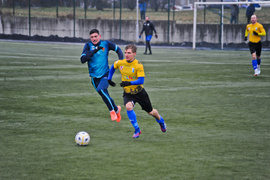 W deszczu bez bramek