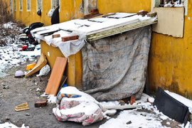 Policja szuka bezdomnych w czasie mrozów. „Przyjmują pomoc bardzo rzadko”