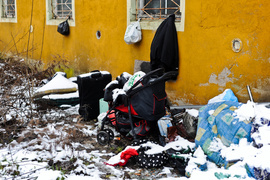 Policja szuka bezdomnych w czasie mrozów. „Przyjmują pomoc bardzo rzadko”