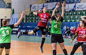 Mocno osłabiony Start powalczył z wiceliderkami